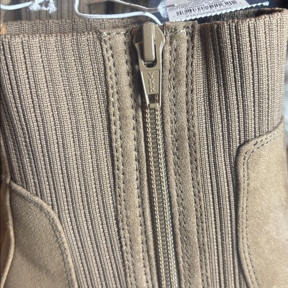 ๐NWT Universal Threads Tan Ankle Boots๐ SIZE 7 womenโs Box C - Picture 12 of 16